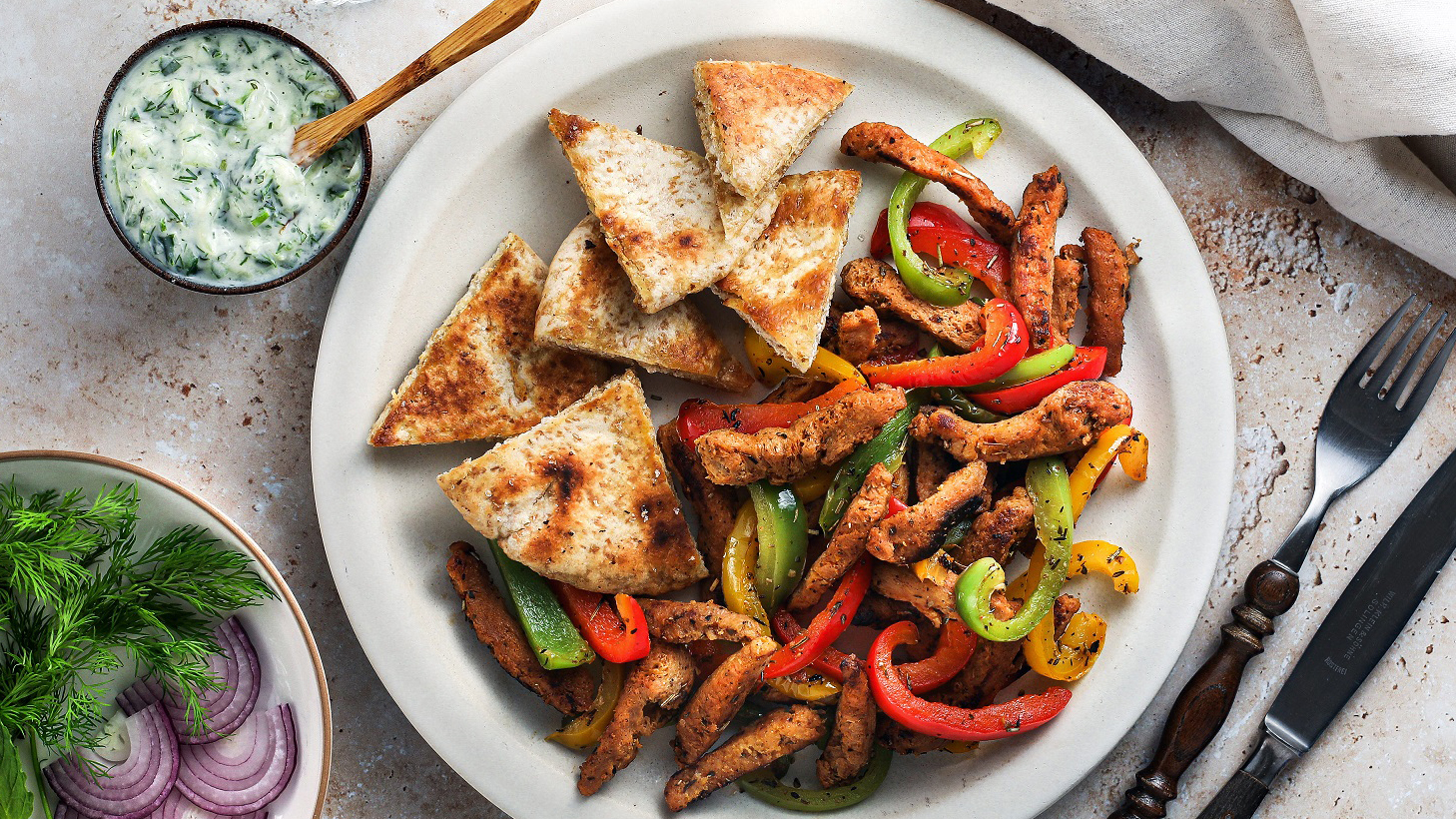 Vegan gyros with tzatziki - Planethic